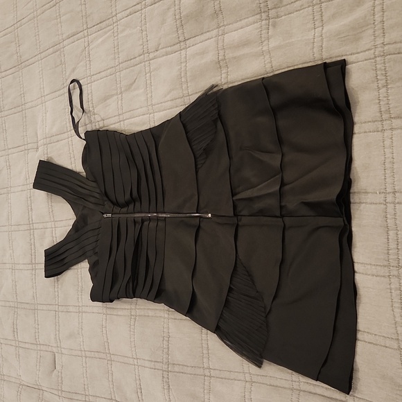 BCBGMaxAzria Black Layered Mini Dress Size 0, New Without Tags! - Picture 6 of 8